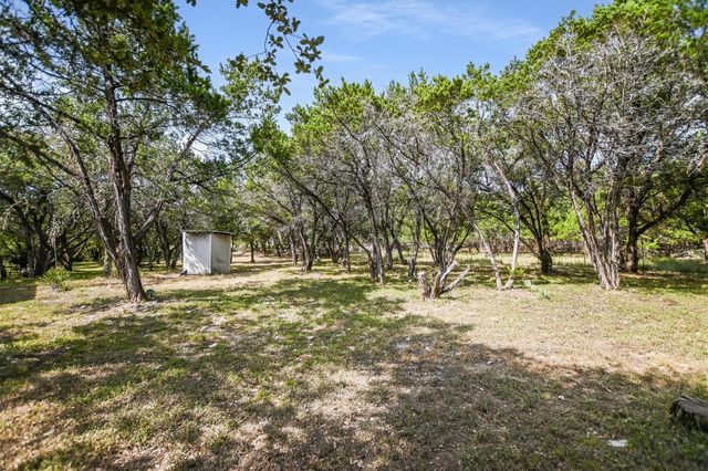 304 Lea LN, Wimberley, TX 78676