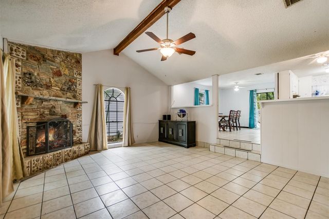 304 Lea LN, Wimberley, TX 78676