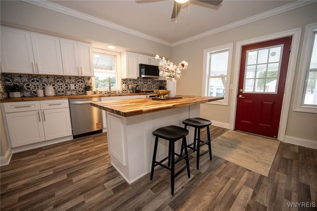 997 Ruie Road, North Tonawanda, NY 14120