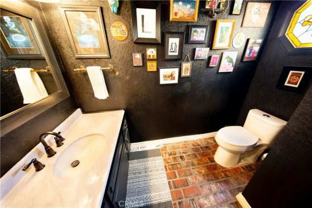 13685 Hidden Valley Road, Victorville, CA 92395