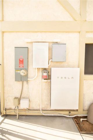 13685 Hidden Valley Road, Victorville, CA 92395