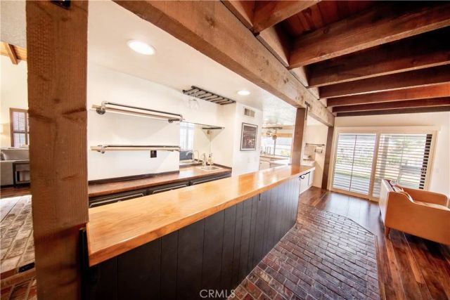 13685 Hidden Valley Road, Victorville, CA 92395