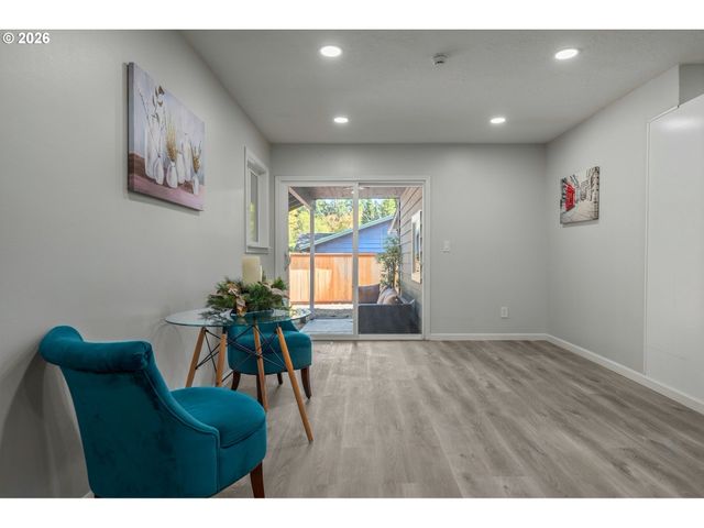 3325 ARBOR Dr, West Linn, OR 97068