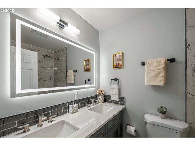 3325 ARBOR Dr, West Linn, OR 97068
