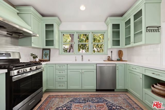 1470 Westerly Terrace, Los Angeles, CA 90026