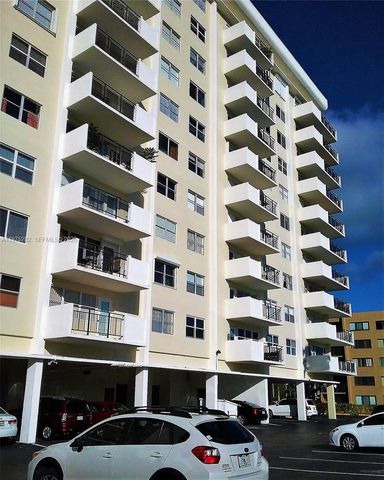 401 Golden Isles Dr 208, Hallandale Beach, FL 33009