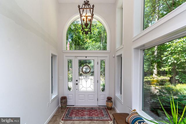 102 LINDBERGH RD, Hopewell, NJ 08525