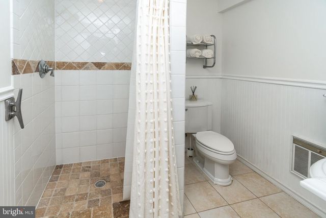 102 LINDBERGH RD, Hopewell, NJ 08525