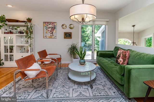102 LINDBERGH RD, Hopewell, NJ 08525