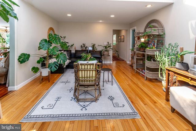 102 LINDBERGH RD, Hopewell, NJ 08525
