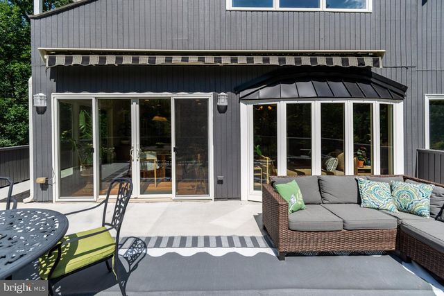 102 LINDBERGH RD, Hopewell, NJ 08525