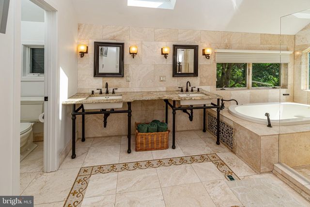 102 LINDBERGH RD, Hopewell, NJ 08525