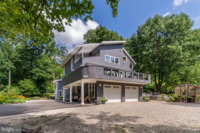 102 LINDBERGH RD, Hopewell, NJ 08525