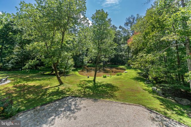 102 LINDBERGH RD, Hopewell, NJ 08525