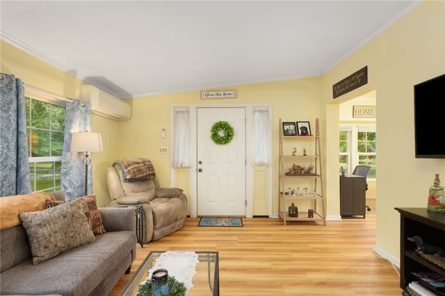 95 Lear Drive, Coventry, RI 02816