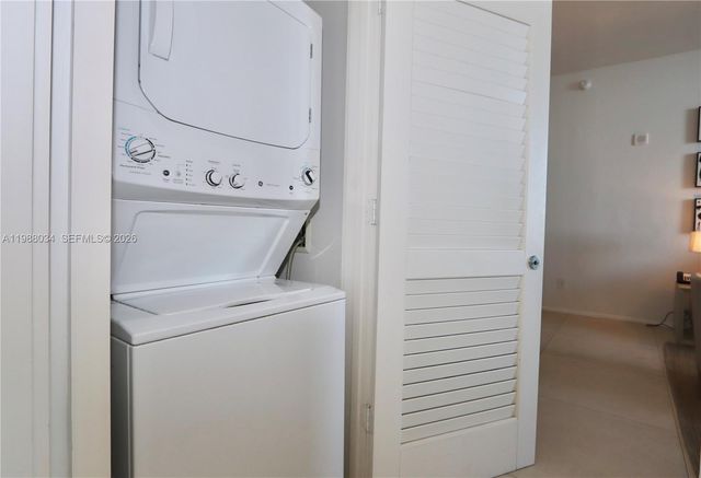 4111 S Ocean Dr UPH8, Hollywood, FL 33019