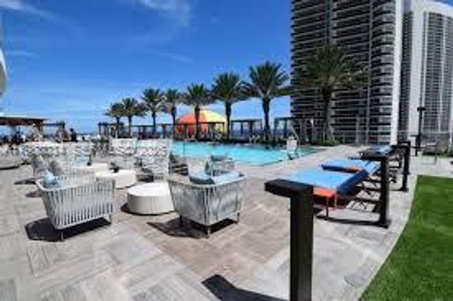 4111 S Ocean Dr UPH8, Hollywood, FL 33019