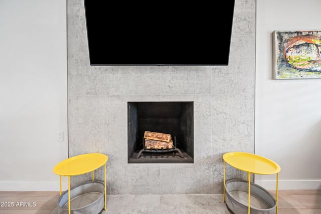 2452 E ELM Street, Phoenix, AZ 85016