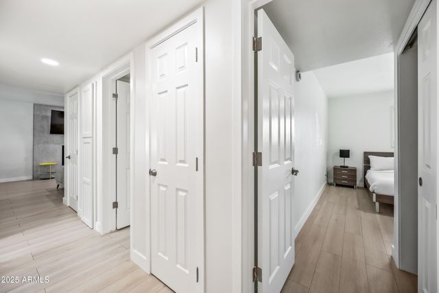 2452 E ELM Street, Phoenix, AZ 85016