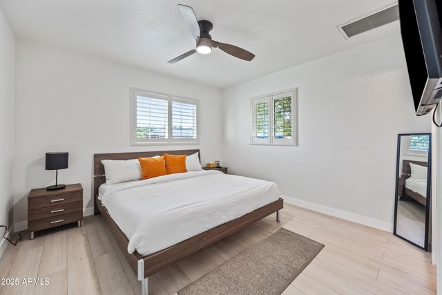 2452 E ELM Street, Phoenix, AZ 85016