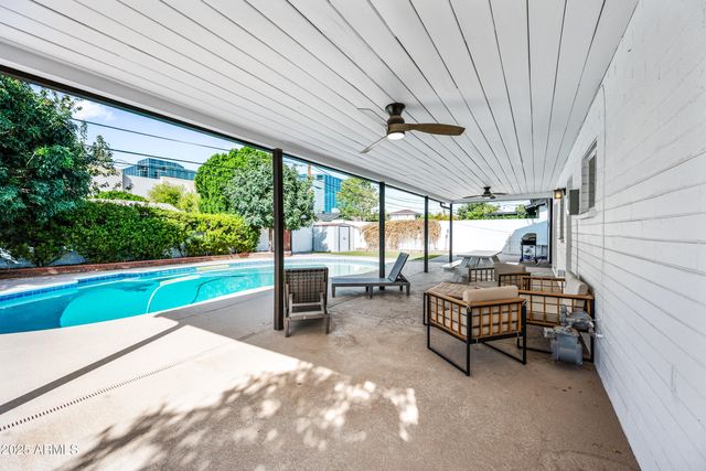 2452 E ELM Street, Phoenix, AZ 85016