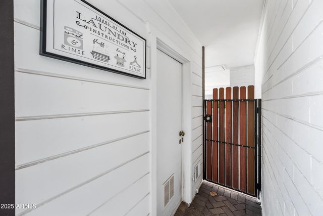 2452 E ELM Street, Phoenix, AZ 85016