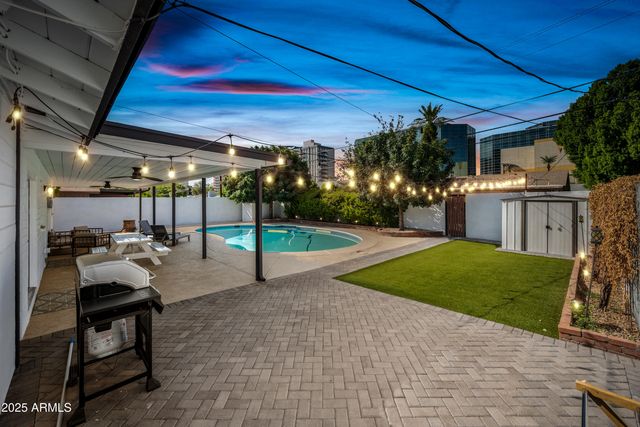 2452 E ELM Street, Phoenix, AZ 85016