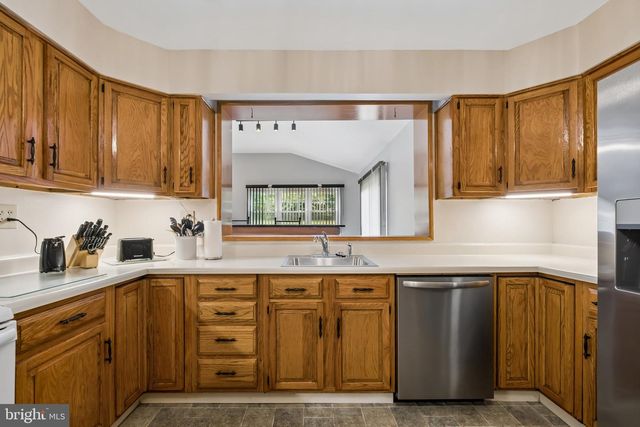 4674 SUNRISE AVE, Bensalem, PA 19020