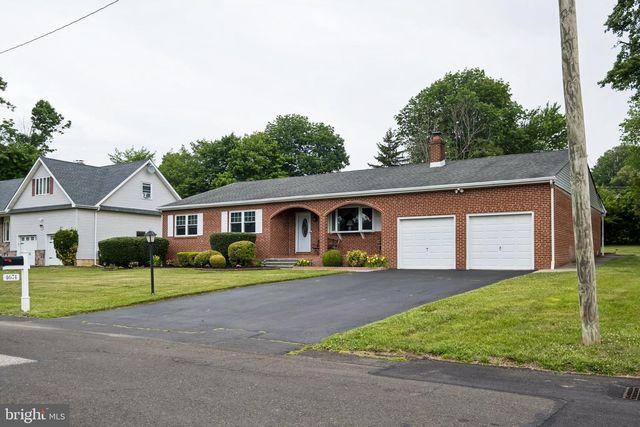 4674 SUNRISE AVE, Bensalem, PA 19020