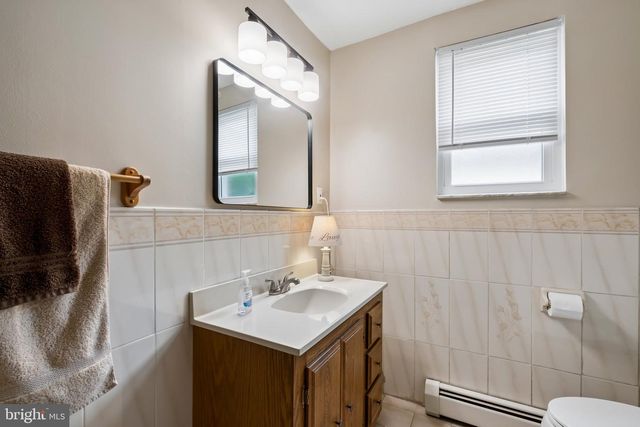4674 SUNRISE AVE, Bensalem, PA 19020