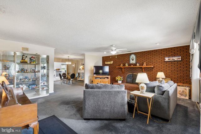 4674 SUNRISE AVE, Bensalem, PA 19020