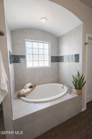 12452 KNIGHTSBRIDGE Drive, Horizon City, TX 79928