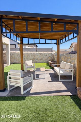 12452 KNIGHTSBRIDGE Drive, Horizon City, TX 79928