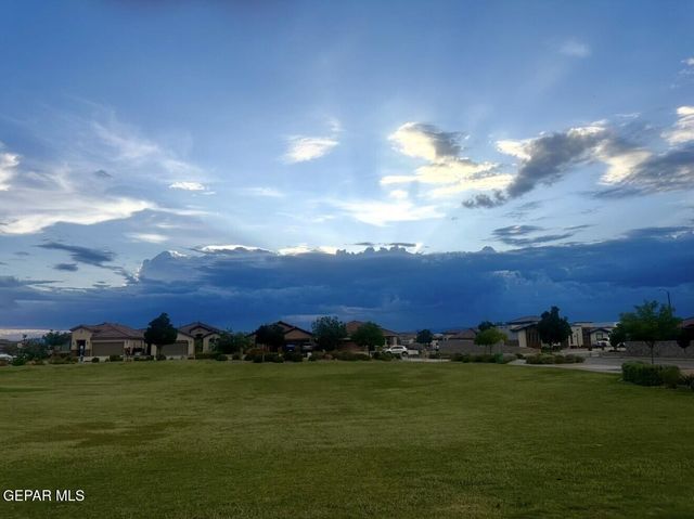 12452 KNIGHTSBRIDGE Drive, Horizon City, TX 79928