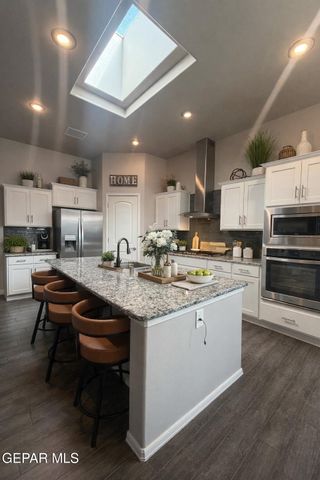 12452 KNIGHTSBRIDGE Drive, Horizon City, TX 79928