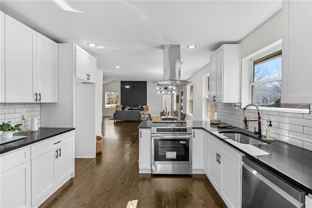 968 BRUCE Circle, Atlanta, GA 30316