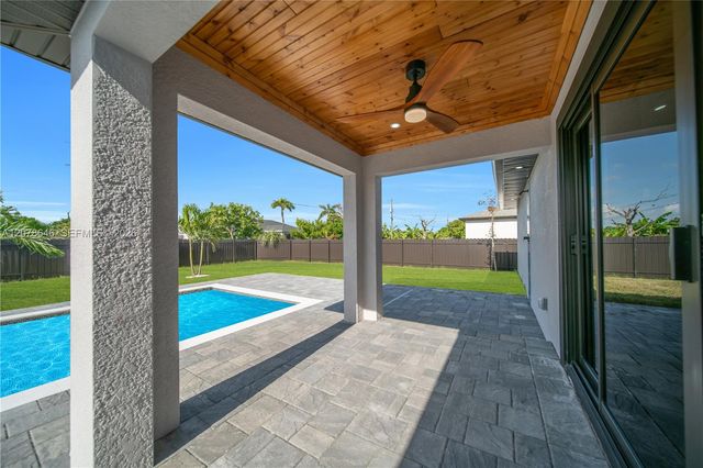 2021 NE 24th Terrace, Cape Coral, FL 33909