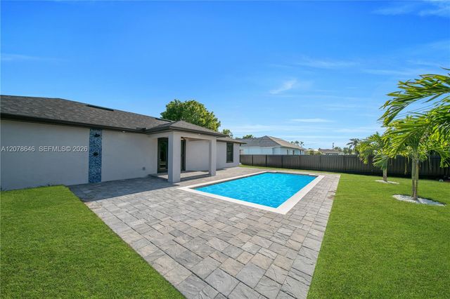 2021 NE 24th Terrace, Cape Coral, FL 33909