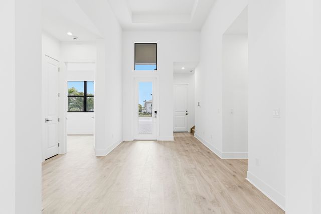 13921 Vivant Drive, Palm Beach Gardens, FL 33412