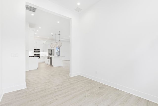 13921 Vivant Drive, Palm Beach Gardens, FL 33412