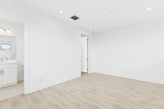 13921 Vivant Drive, Palm Beach Gardens, FL 33412