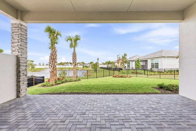 13921 Vivant Drive, Palm Beach Gardens, FL 33412