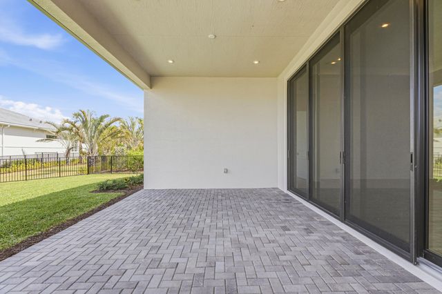 13921 Vivant Drive, Palm Beach Gardens, FL 33412