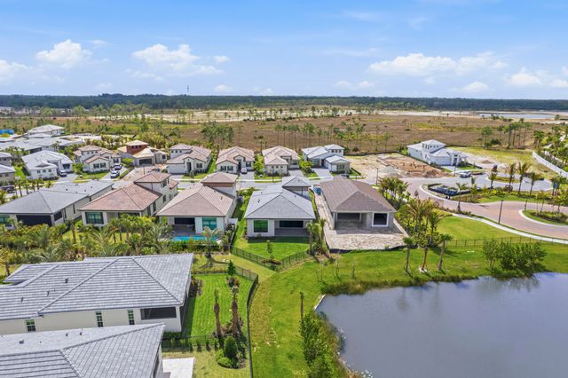 13921 Vivant Drive, Palm Beach Gardens, FL 33412