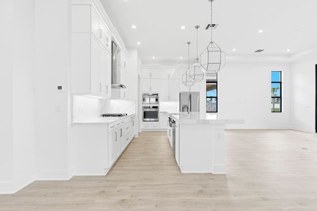 13921 Vivant Drive, Palm Beach Gardens, FL 33412