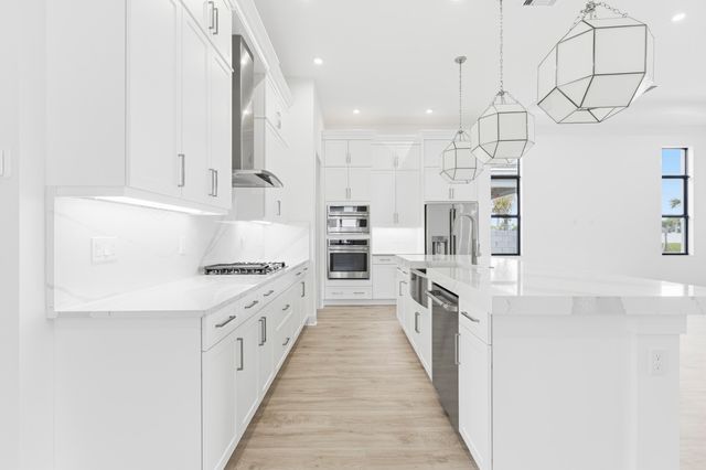 13921 Vivant Drive, Palm Beach Gardens, FL 33412