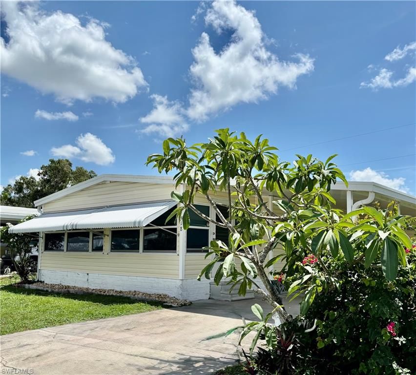 518 Pine Tree CT, NORTH FORT MYERS, FL 33917 — exterior