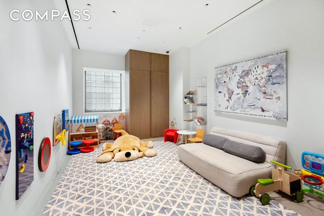 23 E 22nd Street TH2, New York City, NY 10010