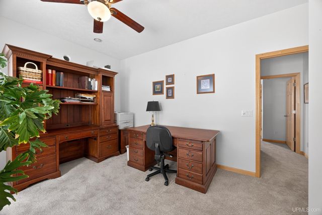 1800 Middle Point Lane, Houghton, MI 49931