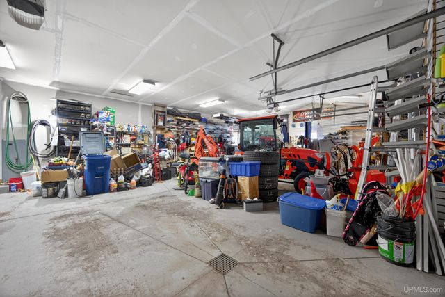 1800 Middle Point Lane, Houghton, MI 49931